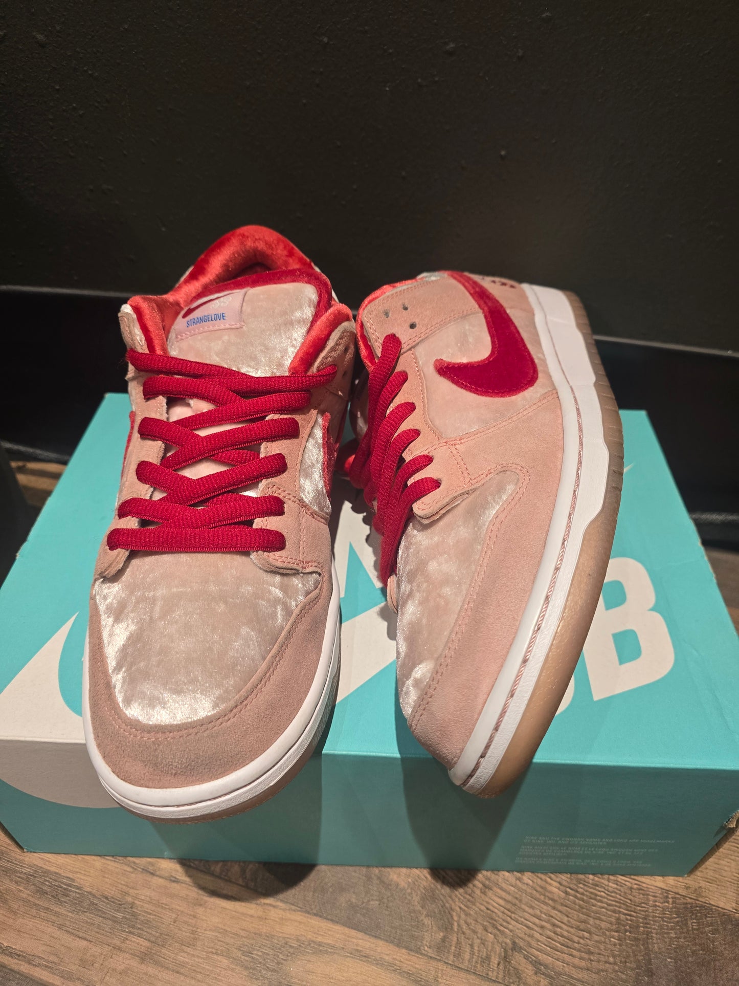 Nike SB Strange Love