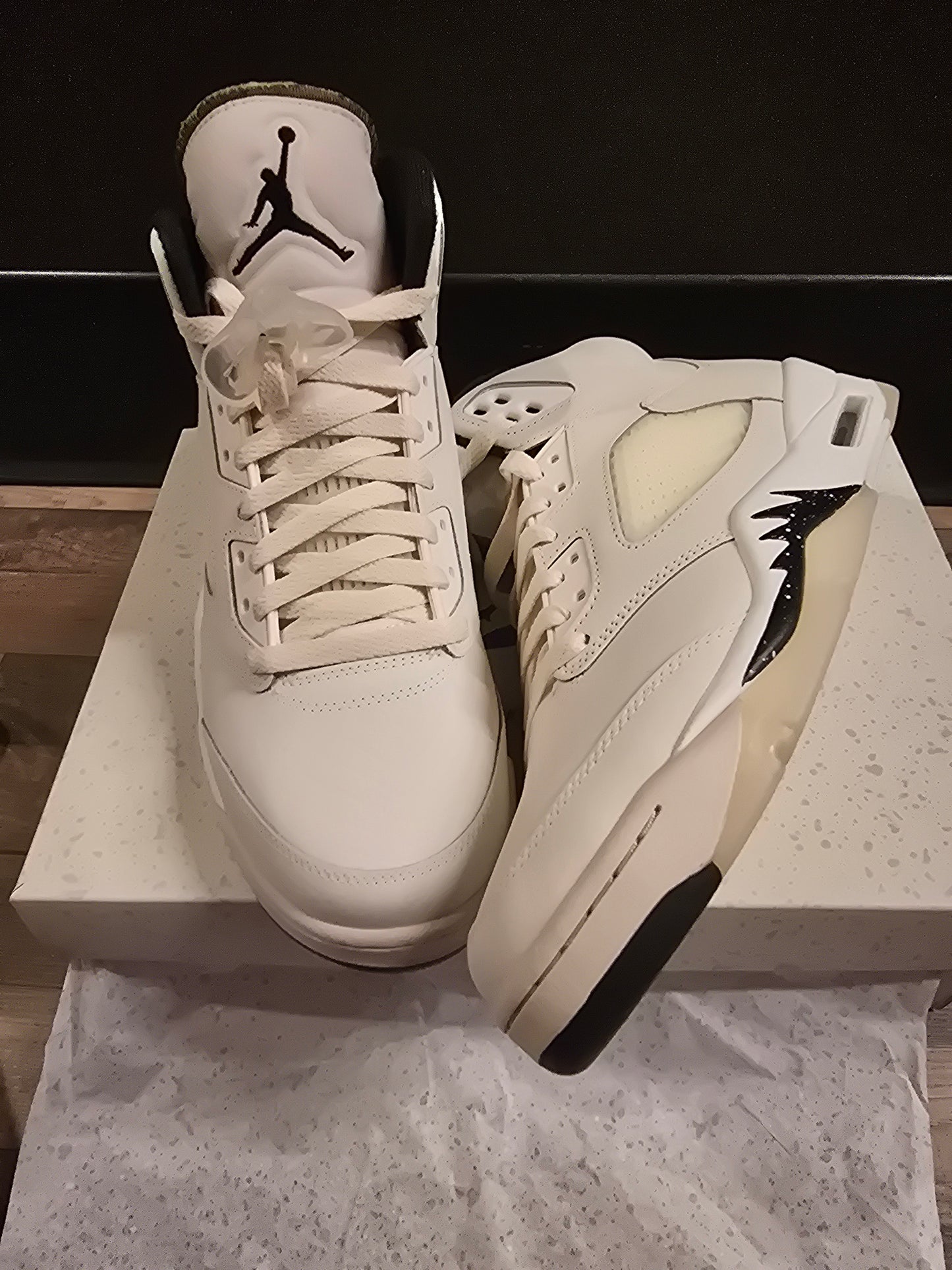 Jordan 5 sail