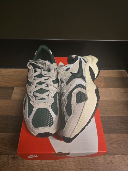 Nike AL8