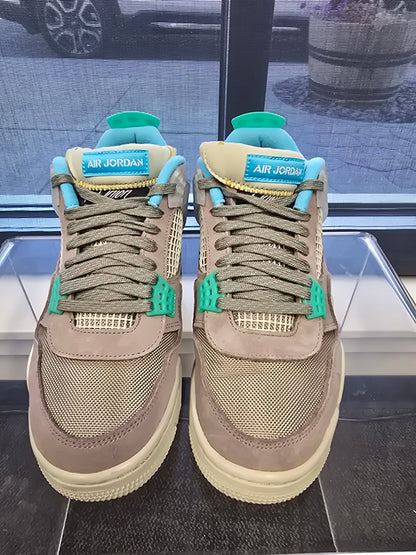 Jordan 4 Retro SP Taupe Haze