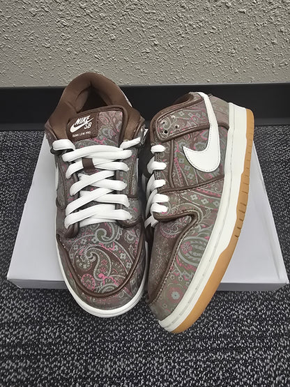 Nike Dunk SB  Paisley Brown