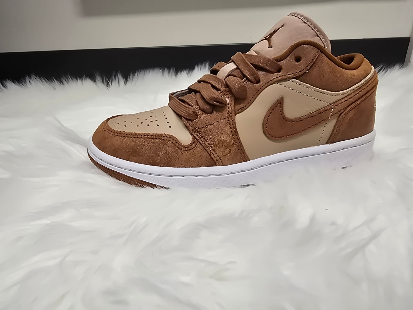 Jordan 1 low Legend Coffee