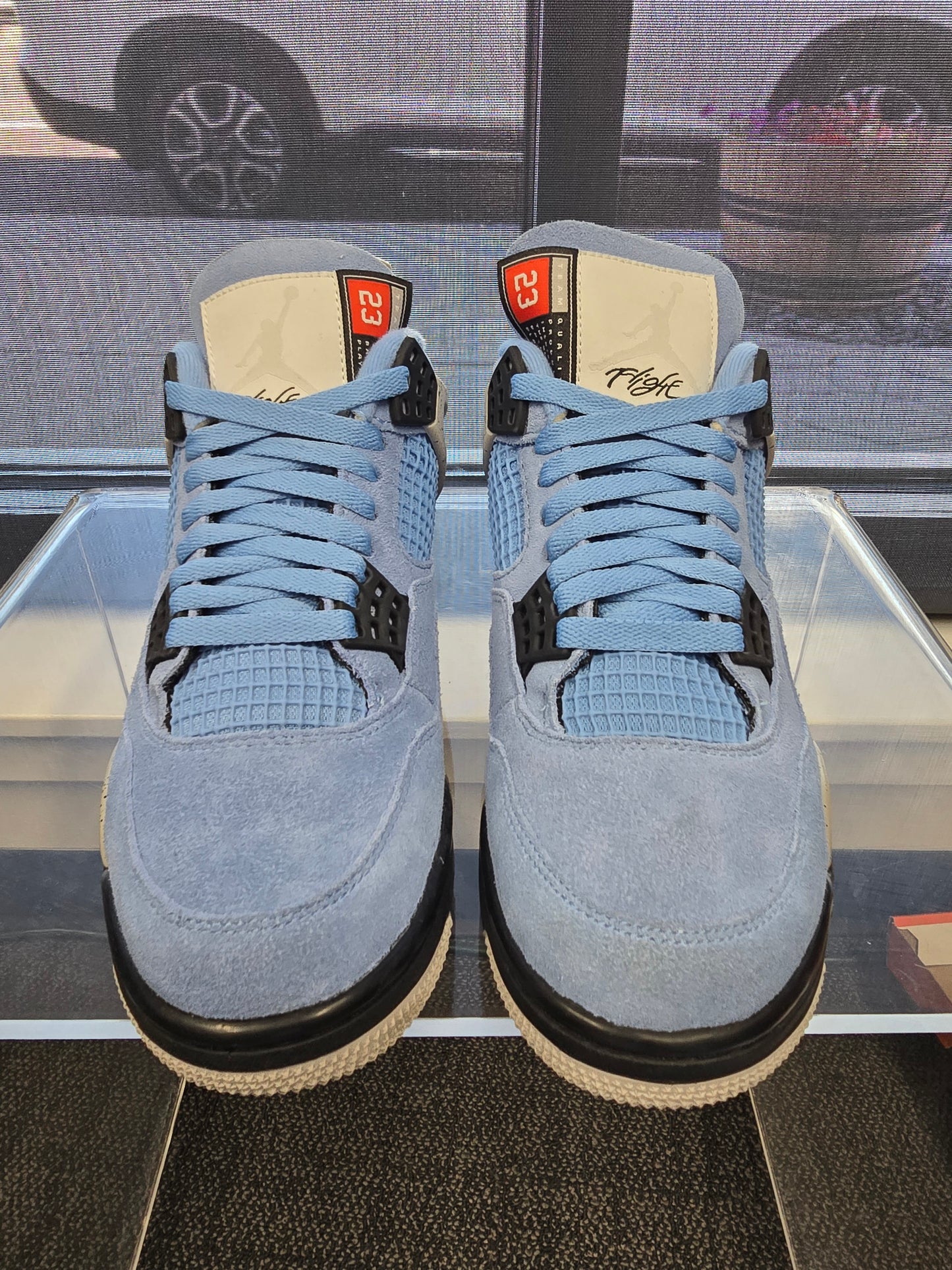 Jordan 4 UNC