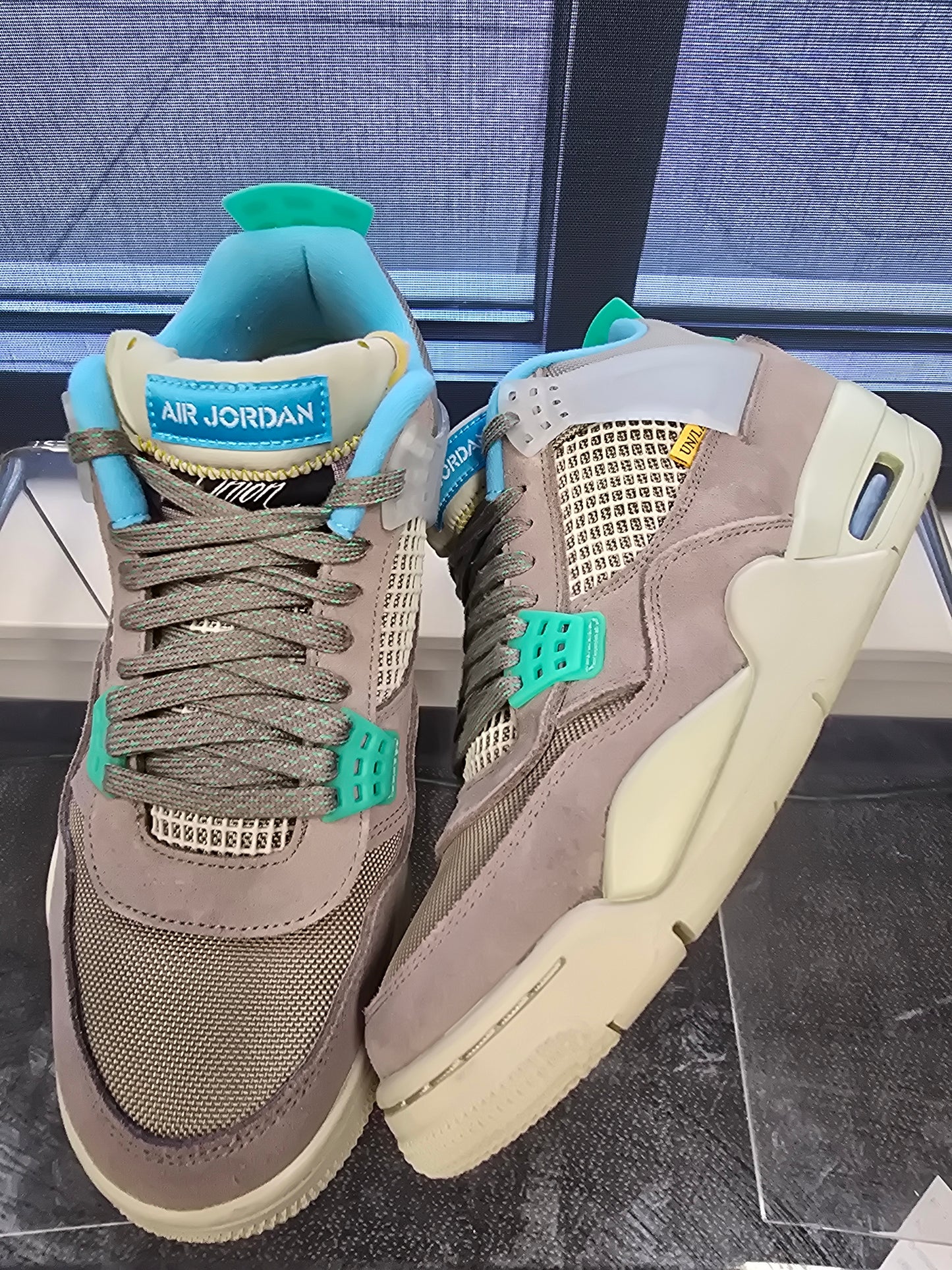 Jordan 4 Retro SP Taupe Haze