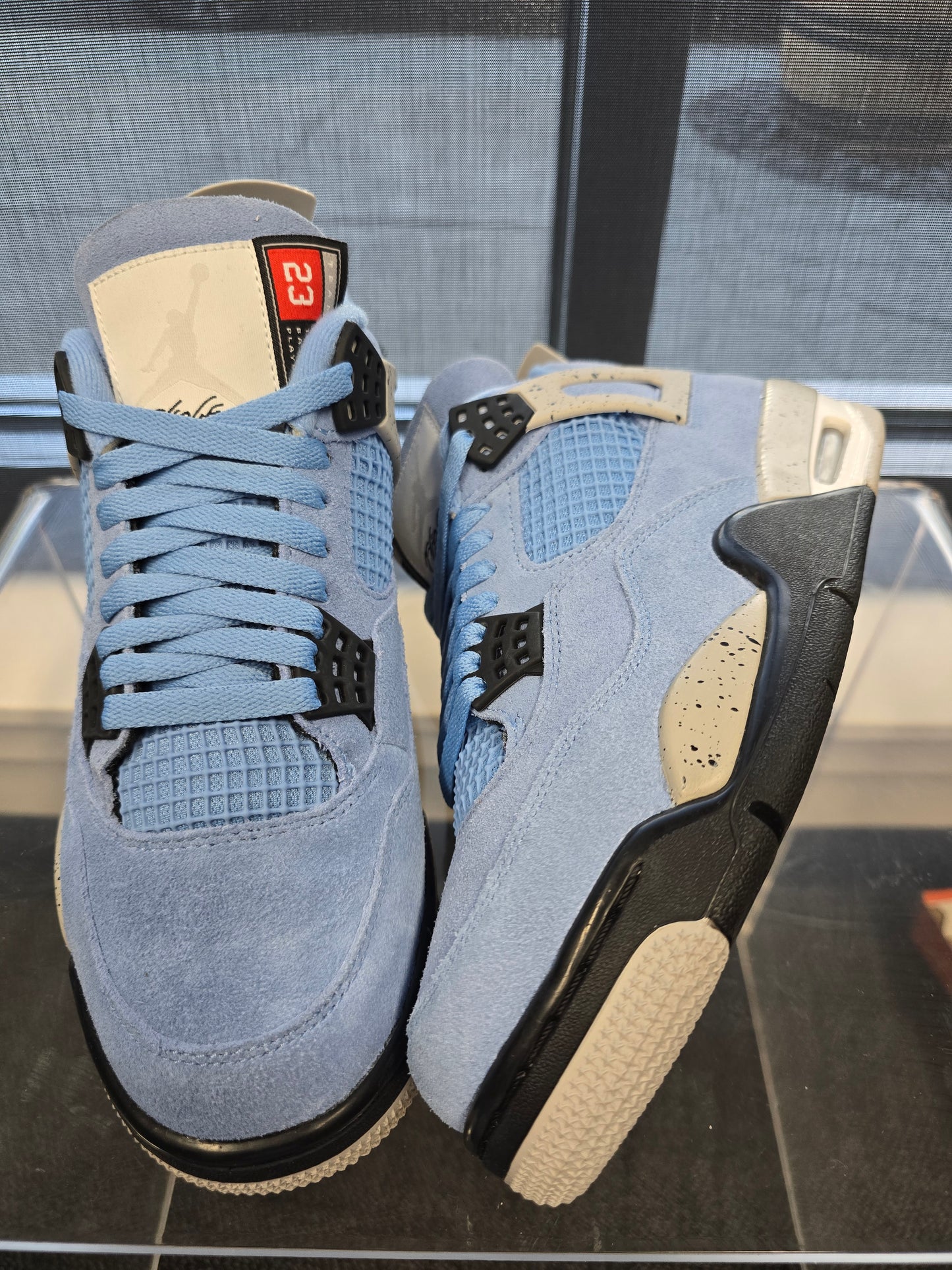 Jordan 4 UNC